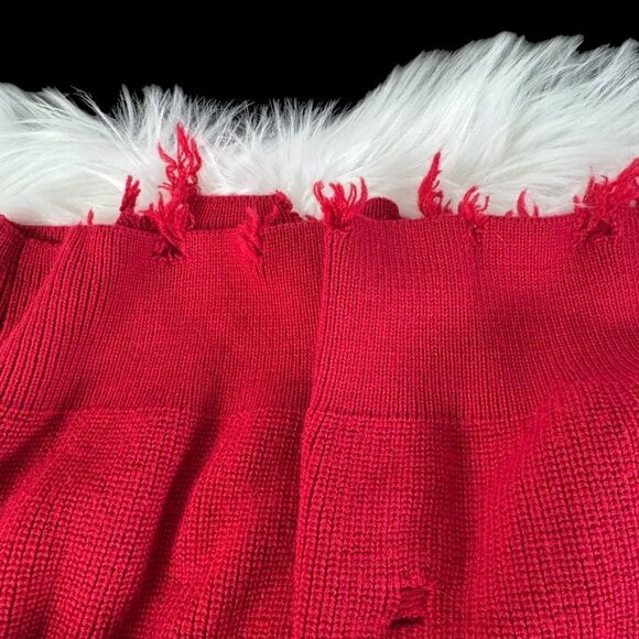 Lovers + Friends Arlington NWT Distressed Ripped Cold Shoulder Red Sweater Sz M - Picture 4 of 10